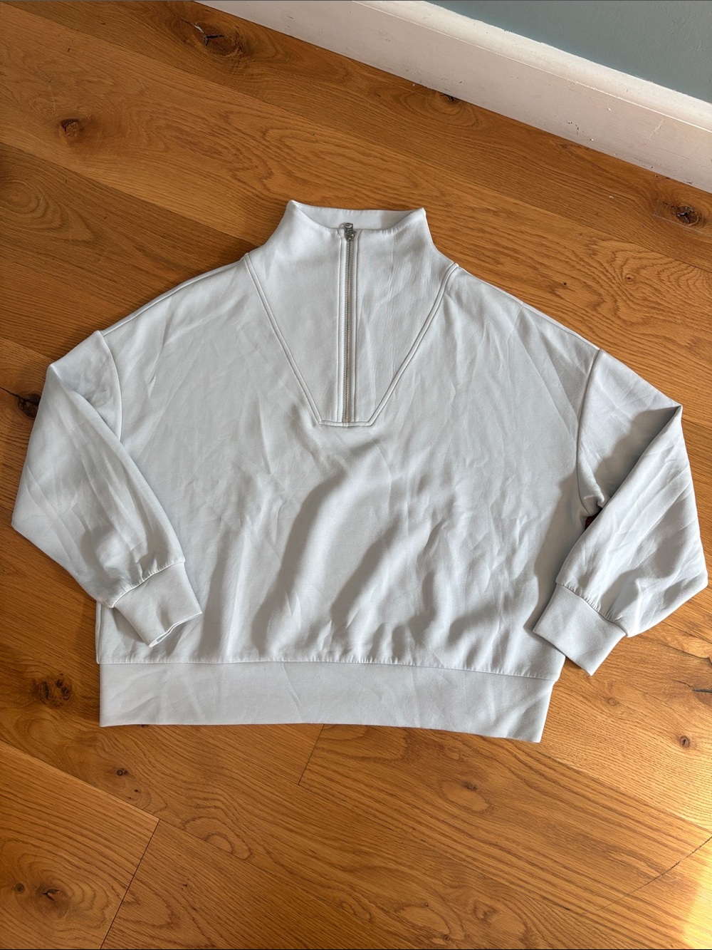 Varley Doublesoft Sweatshirt. Size Large